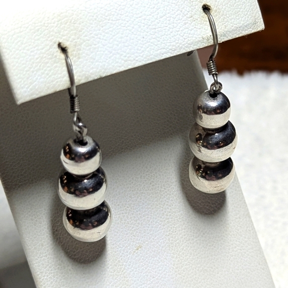 Vintage Sterling Silver Trio Ball Drop Earrings - Picture 5 of 7